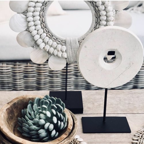 Bazar Bizar The Marble Disc on Stand - White - S