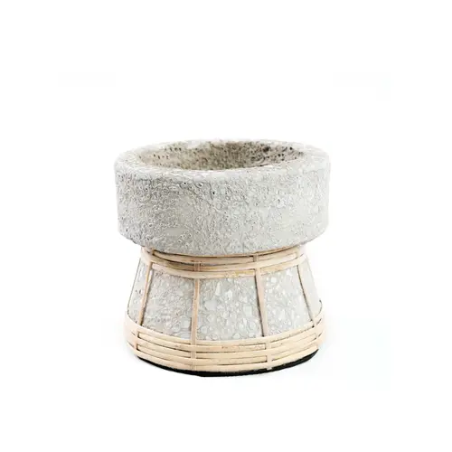 Bazar Bizar The serene candle holder - concrete grey natural - S