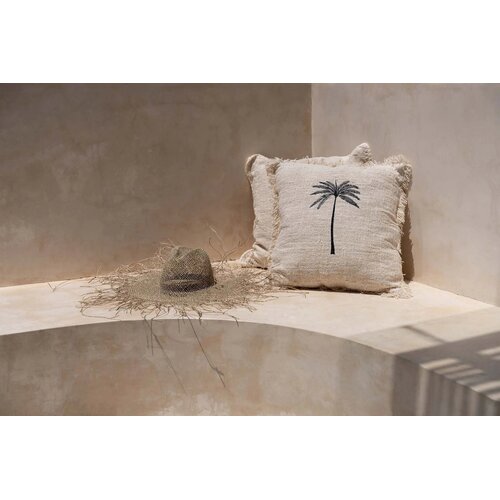 Bazar Bizar Antwerp De Gili Palm Kussensloop - Natuurlijk Zwart Bazar Bizar Antwerp De Gili Palm Kussensloop - Natuurlijk Zwart