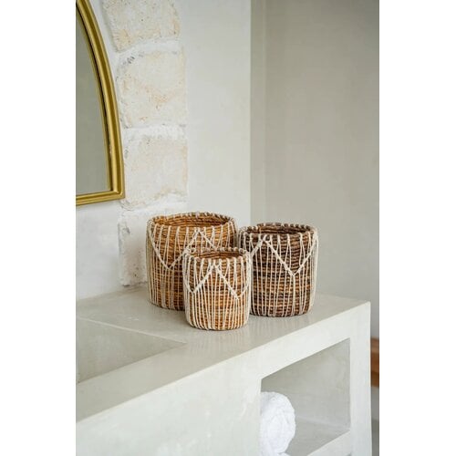 Bazar Bizar De Macra-mazing Mand - M