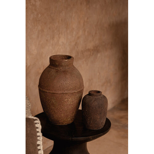 Bazar Bizar Antwerp De Amphora Rustica Vaas - Terracotta - L Bazar Bizar Antwerp De Amphora Rustica Vaas - Terracotta - L