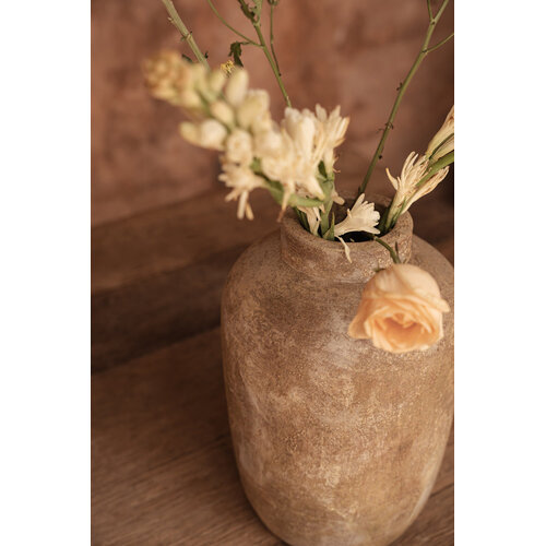 Bazar Bizar Antwerp De Clay Echo Vaas - Crème - M Bazar Bizar Antwerp De Clay Echo Vaas - Crème - M