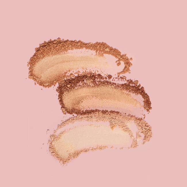 Maria Malki Cosmetics  “ Goddess “ Be Glassy highlighter