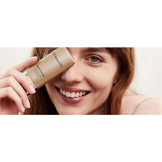 Dr Irena Eris Dr. IRENA ERIS- Mattifying Liquid Powder Foundation 20 Naturel