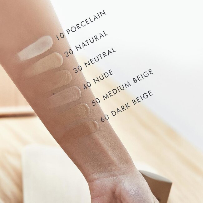 Dr Irena Eris Dr. IRENA ERIS- Mattifying Liquid Powder Foundation 20 Naturel