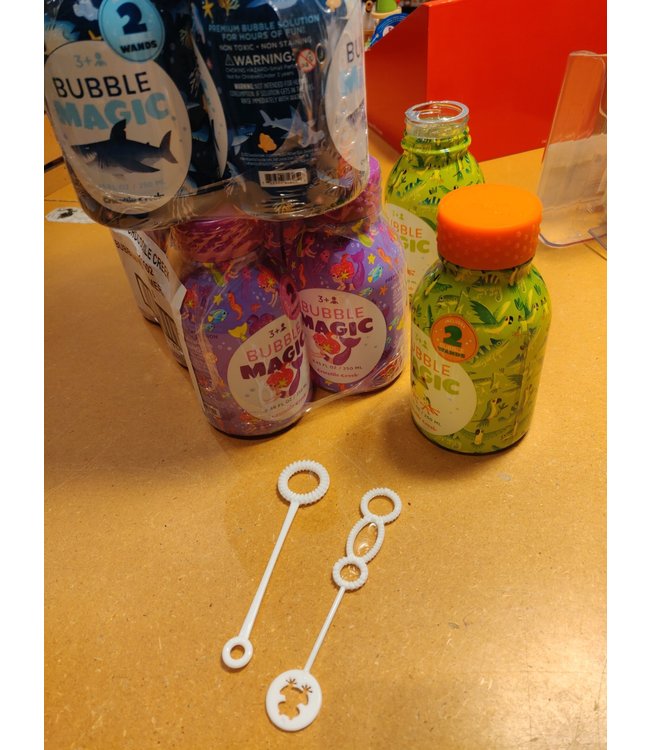 Crocodile Creek | Bubble Magic | 250 ml | includes 2 Bubble Wands | Shark | 3+