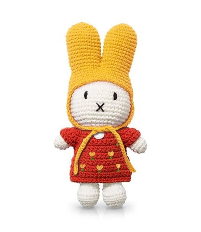 Gehaakte Knuffel | Miffy/Nijntje | Red Tulip Dress | Yellow Hat | 25 cm | 100 % Cotton | 0+