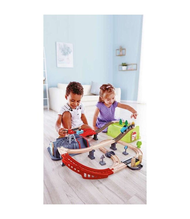 Hape | Railway | Bucket-Builder-Set | 50 delig | 50 x 14 x 80 cm | 3+