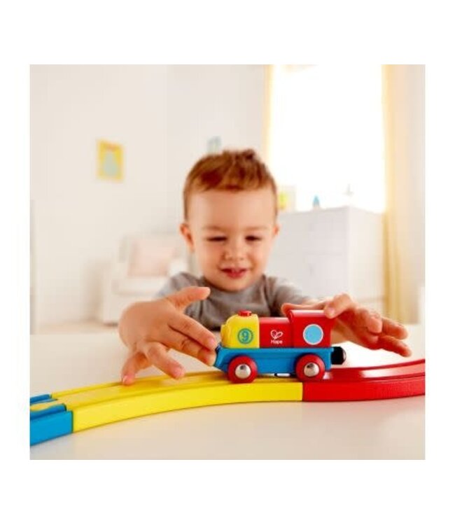 Hape | Railway | Brave Little Engine | +18 mnd