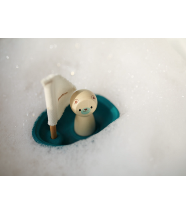 Plan Toys | Houten Zeilboot | Sailing Boat Polar Bear | 1+