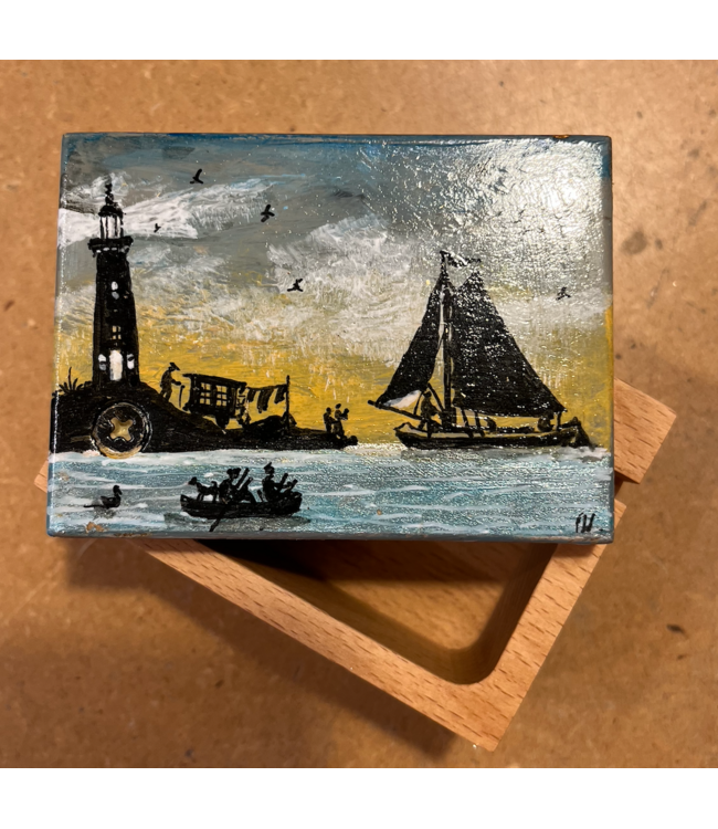 Houten Kistje | met de hand beschilderd | geschikt voor een Muziekmechaniek van € 7,50