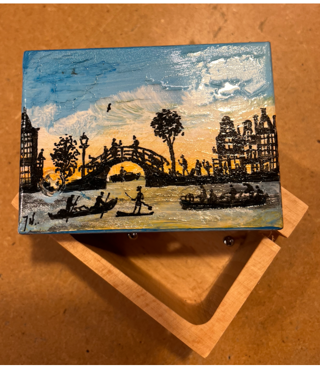 Houten Kistje | met de hand beschilderd | inclusief Muziekmechaniek van € 7,50