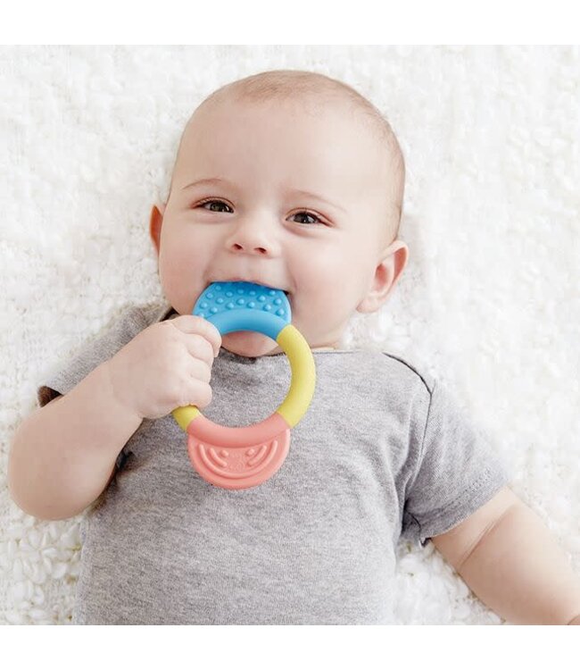 Hape | Made from Rise Based Materials | Teether Ring | 12,4 cm | 0+