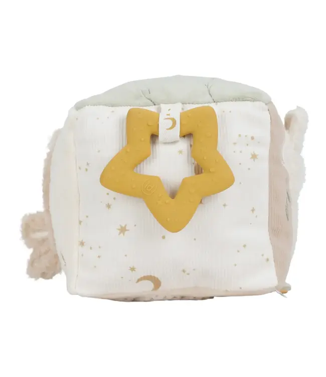 Little Dutch | Stoffen Kubus | Activiteitenkubus met rammelaar | Newborn Naturals | 14 cm | 0+