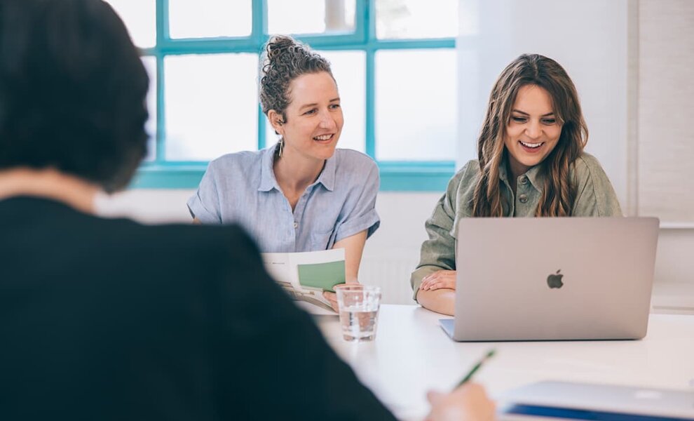 Mitarbeitermotivation: Wege aus dem Home Office zurück ins Büro