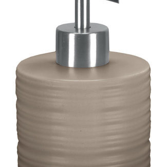 Kleine Wolke Zeeppomp klein Sahara basalt