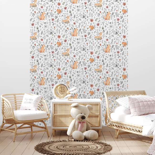 Dutch Wallcoverings Duch Wallcoverings - My Kingdom- Fox & Deer wit/beige - vliesbehang - 10m x 53cm - M518-05