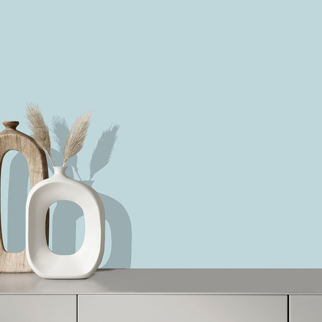 Dutch Wallcoverings Duch Wallcoverings - Pop- uni lichtblauw - vliesbehang - 10m x 53cm - M562-11