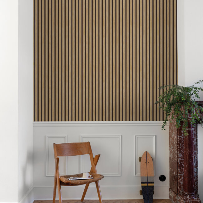 Dutch Wallcoverings Dutch Wallcoverings - Ciara- Hermes stripes bruin - vliesbehang - 10m x 53cm - A63602