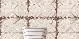 Hoe voorkom ik luchtbellen of naden bij behang?