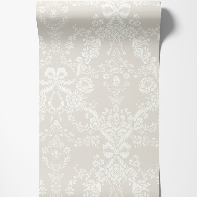 Dutch Wallcoverings Dutch Wallcoverings - Imaginarium 3 - Bow Damask Taupe - Papierbehang - 10m x 53cm - 14171