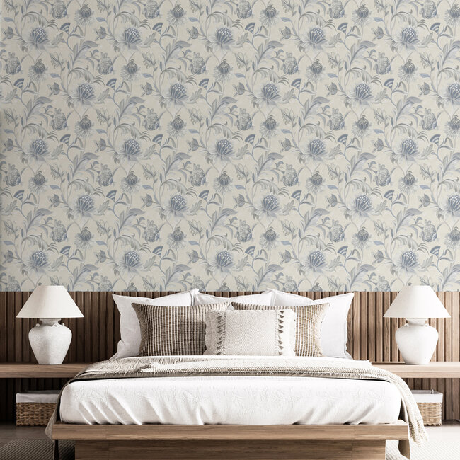 Dutch Wallcoverings Dutch Wallcoverings - FC Arabesque- Cecelia Blue Dove - Vliesbehang - 10m x 53cm - 36355
