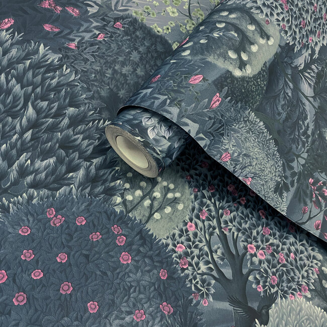 Dutch Wallcoverings Dutch Wallcoverings - FC Arboretum- Arboretum Navy Berry - Vliesbehang - 10m x 53cm - 91751