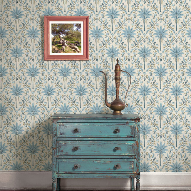 Dutch Wallcoverings Dutch Wallcoverings - FC Journey to the East - Ariara Blue  - Vliesbehang - 10m x 53cm - 91791