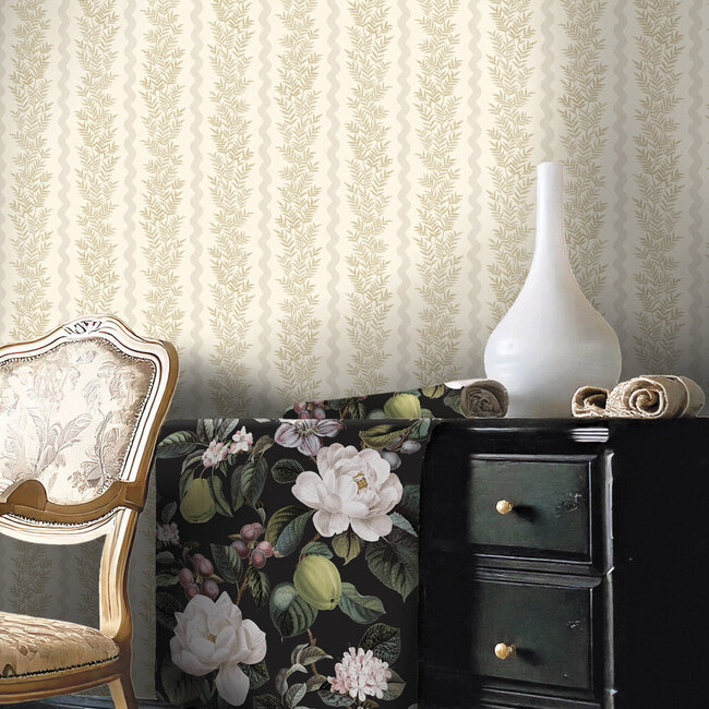 Dutch Wallcoverings Dutch Wallcoverings - FC Tales of the Manor - Pipkin Stripe Natural - Vliesbehang - 10m x 53cm - 91982