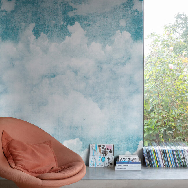 Dutch Wallcoverings Dutch Wallcoverings - Mural Blue Clouds 159x280cm - Vliesbehang - 280cm x 159cm - A42501