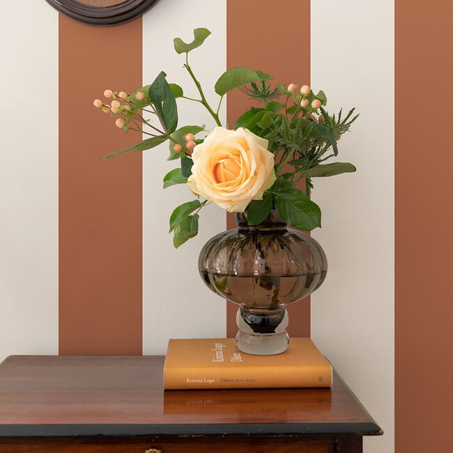 Dutch Wallcoverings Dutch Wallcoverings - FC Angas- Fredrik Red - Vliesbehang - 10m x 53cm - 13121