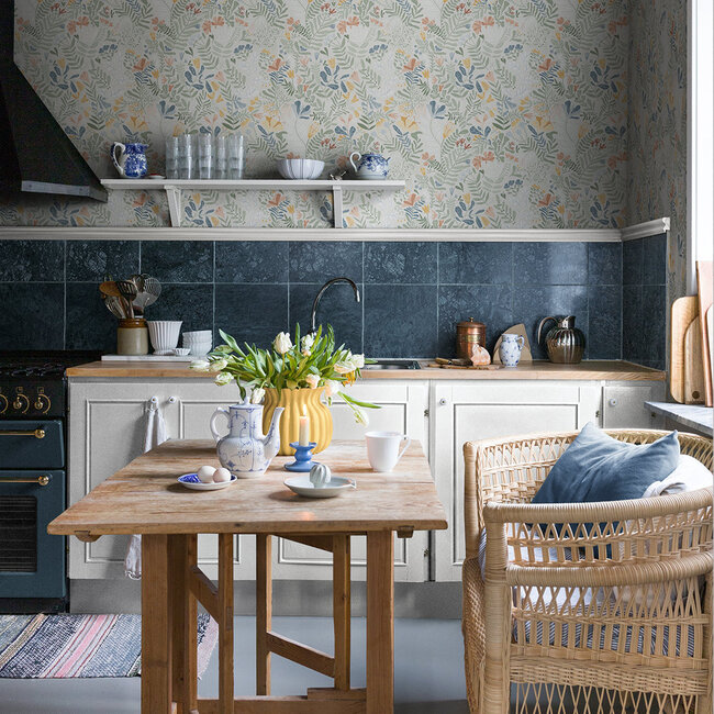 Dutch Wallcoverings Dutch Wallcoverings - FC Fägring- Brittsommar blauw/groen - Vliesbehang - 10m x 53cm - 22005