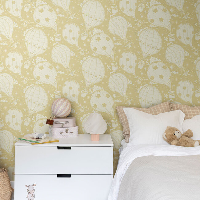 Dutch Wallcoverings Dutch Wallcoverings - FC Resan- Ballongerna Yellow - Vliesbehang - 10m x 53cm - 29002