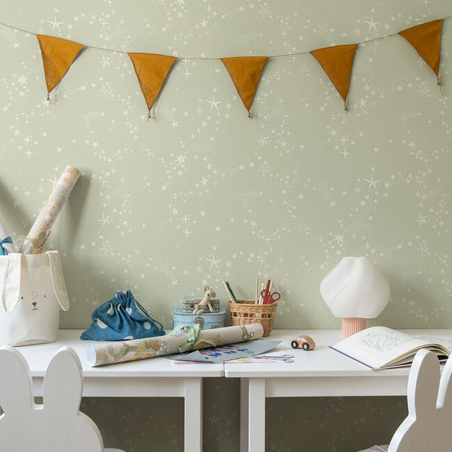 Dutch Wallcoverings Dutch Wallcoverings - FC Resan- Stjärnhimlen Light green - Vliesbehang - 10m x 53cm - 29021