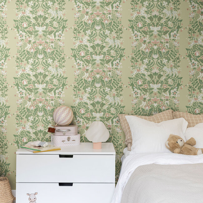 Dutch Wallcoverings Dutch Wallcoverings - FC Resan- Cirkus Light green - Vliesbehang - 10m x 53cm - 29026