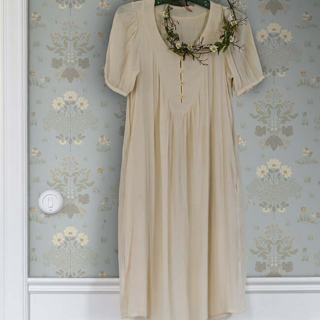 Dutch Wallcoverings Dutch Wallcoverings - FC Hjärterum- Edla lichtblauw - Vliesbehang - 10m x 53cm - 83132