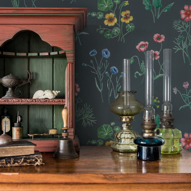 Dutch Wallcoverings Dutch Wallcoverings - FC Morgongava- Maj Blue - Vliesbehang - 10m x 53cm - 27024