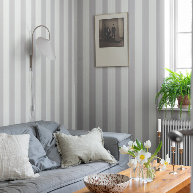 Dutch Wallcoverings Dutch Wallcoverings - FC Ortagard- Fred Grey/Beige - Vliesbehang - 10m x 53cm - 92127