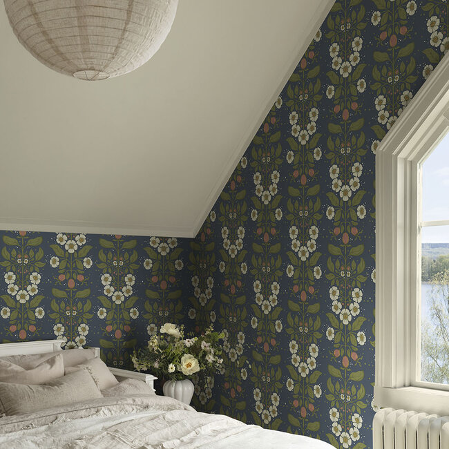 Dutch Wallcoverings Dutch Wallcoverings - FC Saltviken- Rosa Dark Blue - Vliesbehang - 10m x 53cm - 48013