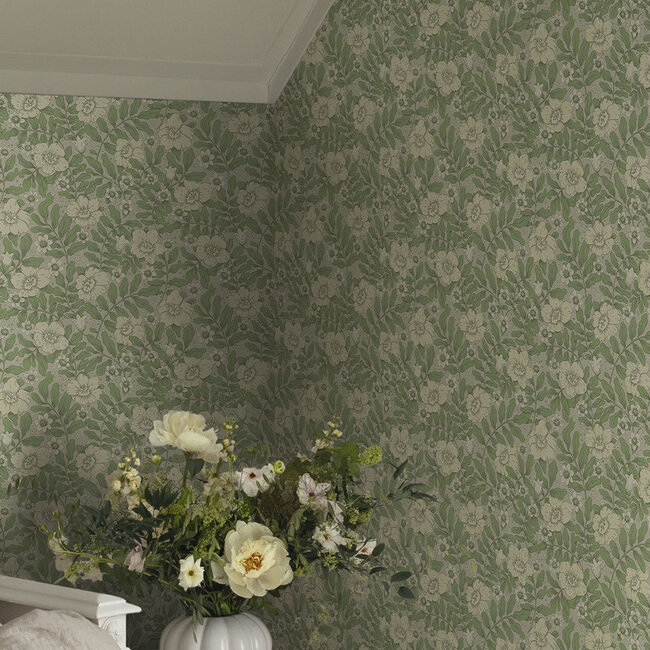 Dutch Wallcoverings Dutch Wallcoverings - FC Saltviken- Maggan Green - Vliesbehang - 10m x 53cm - 48021