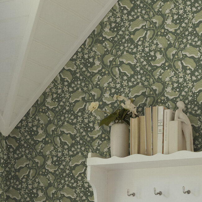 Dutch Wallcoverings Dutch Wallcoverings - FC Saltviken- Syren Dark Green - Vliesbehang - 10m x 53cm - 48026