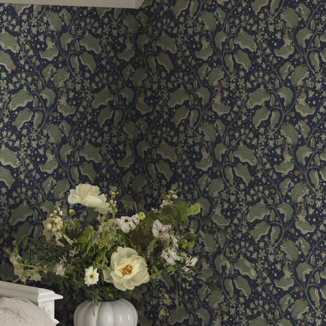 Dutch Wallcoverings Dutch Wallcoverings - FC Saltviken- Syren Blue - Vliesbehang - 10m x 53cm - 48027