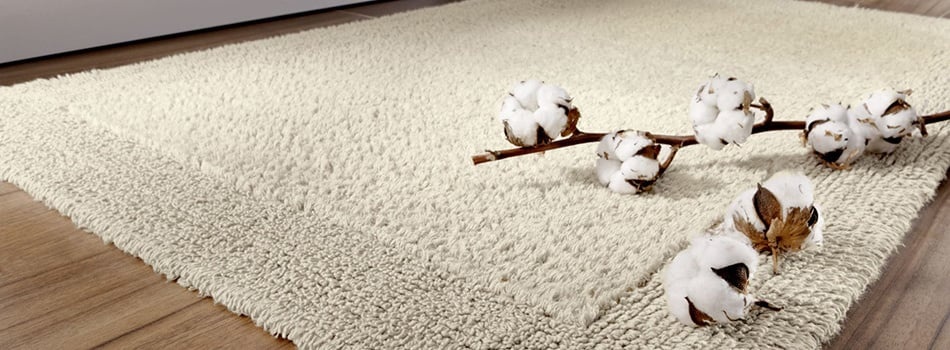 Textuur en tint: hoe een badmat sfeer toevoegt zonder dessin