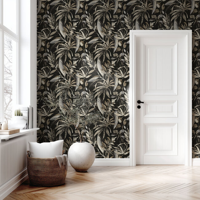 Dutch Wallcoverings Dutch Wallcoverings - Karuna- Inky Palms zwart/beige - Vliesbehang - 10m x 53cm - A71203