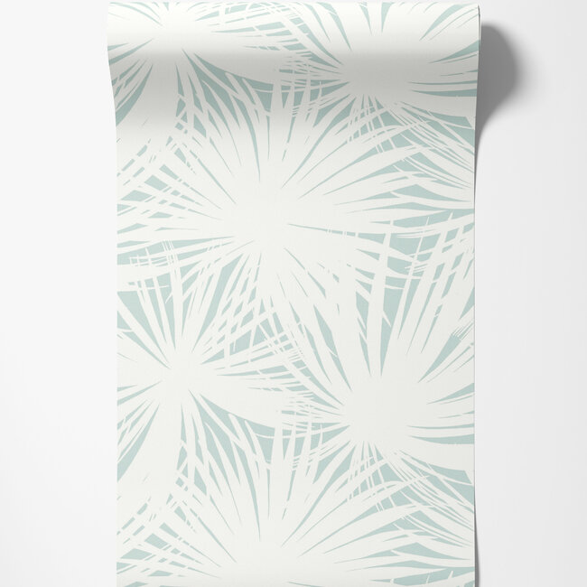 Dutch Wallcoverings Dutch Wallcoverings - FC Laid Bare- Palm Silhouette Lagoon - Vliesbehang - 10m x 50cm - LBK50154W