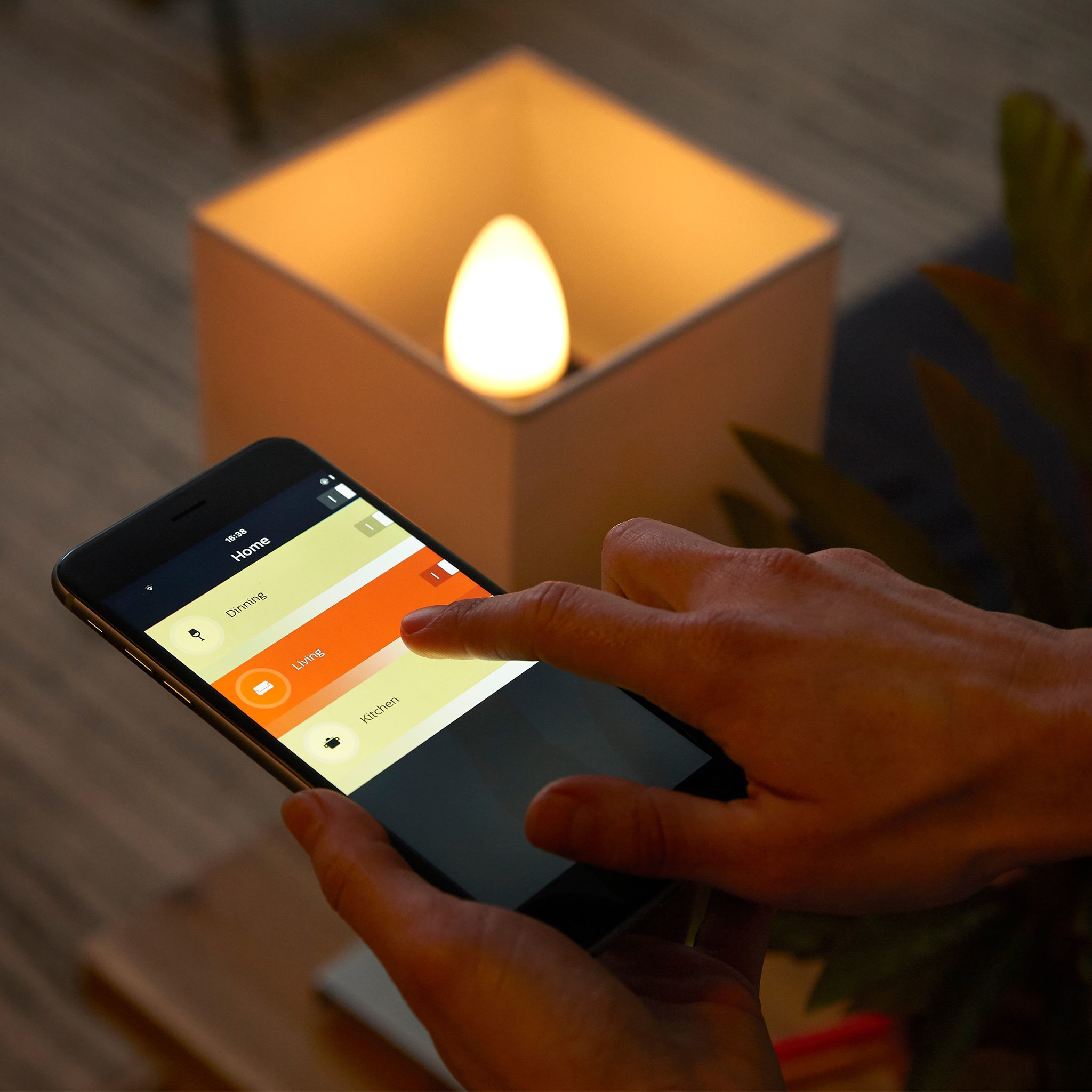 Philips Hue White and Color E14 Duo Pack