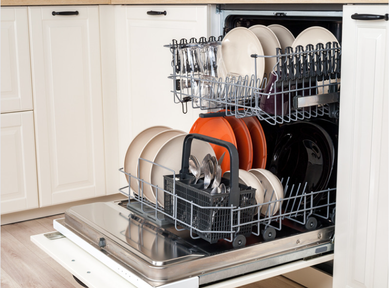 Dit is wanneer je je inbouwvaatwasser moet vervangen