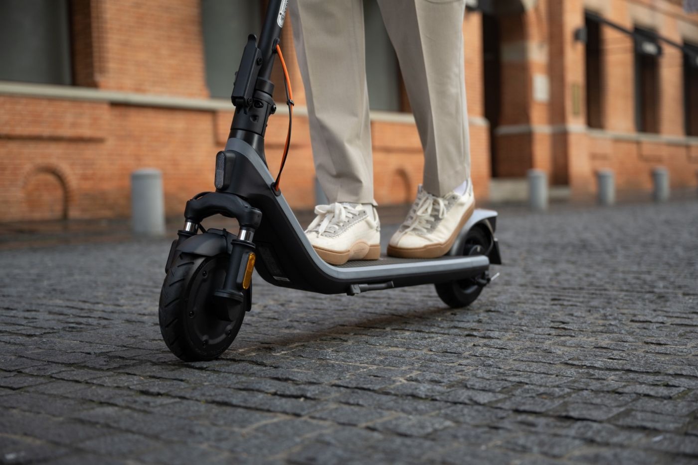SEGWAY-NINEBOT Kickscooter E2 PLUS E II