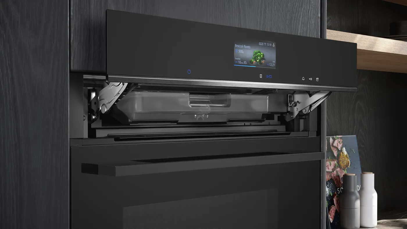 Siemens CS736GCB1F - iQ700 Compacte inbouw oven met volwaardige stoom.