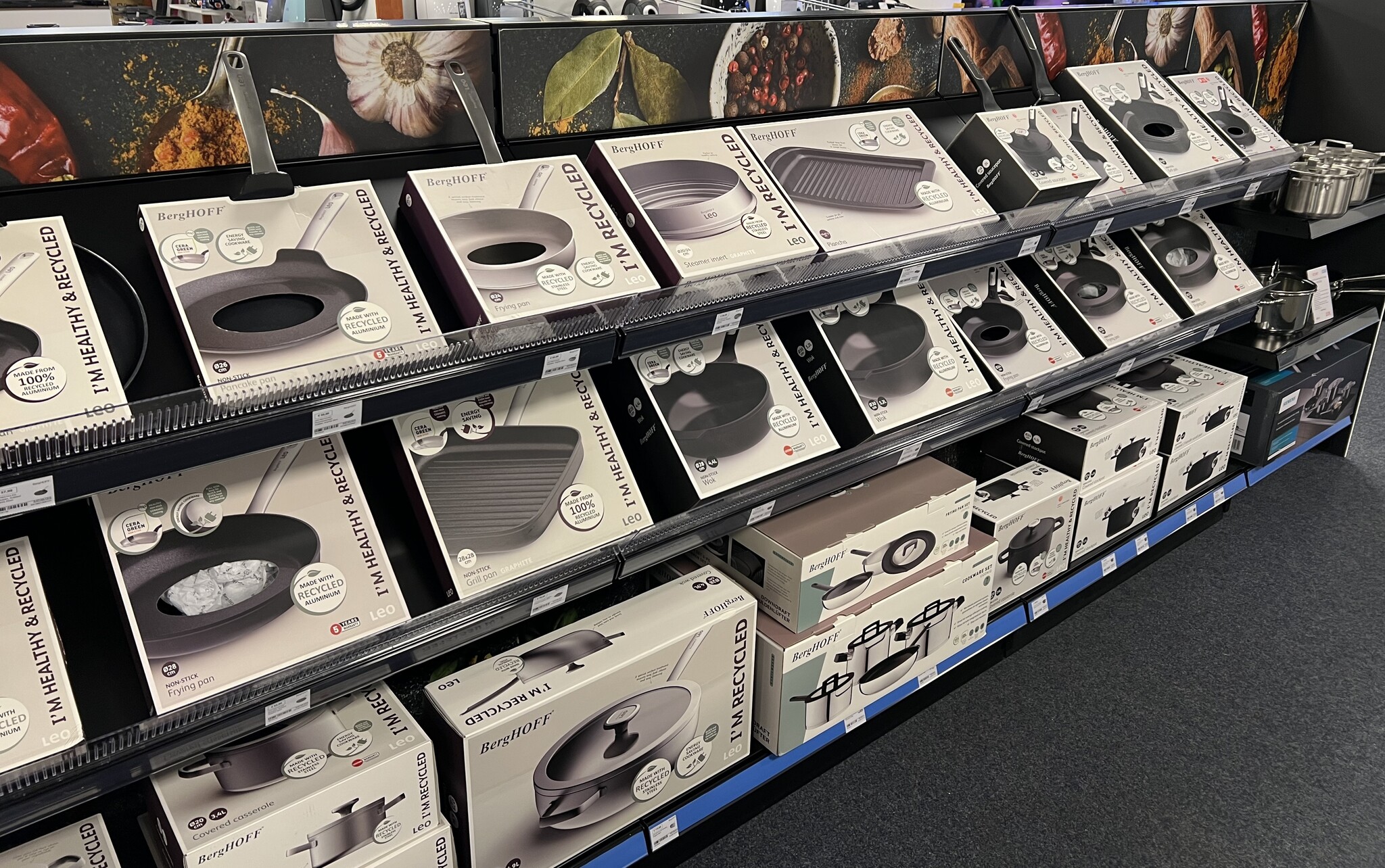 PIEST introduceert weer pannen in het assortiment